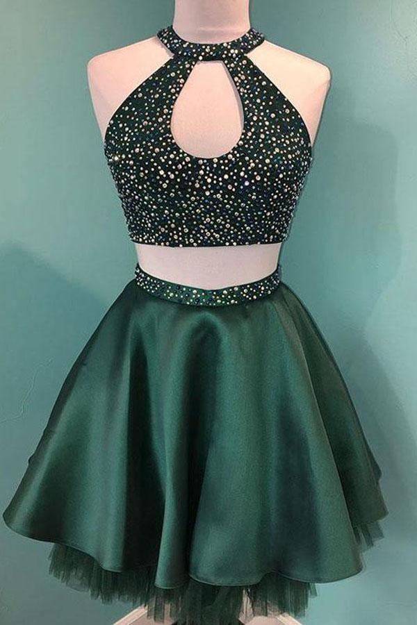 Vestido corto de fiesta de graduación de dos piezas de satén verde con cuentas y cuello halter PD358