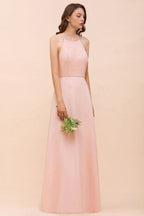 Vestido de dama de honor rosa con escote halter, largo hasta el suelo, para eventos formales.