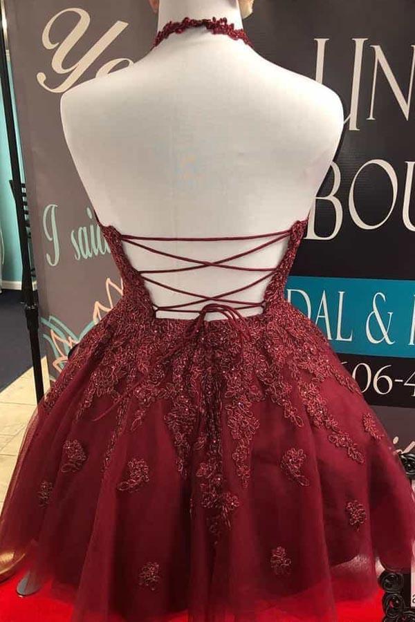 Robe de bal dos nu en dentelle bordeaux, coupe trapèze, dos nu, modèle PD373