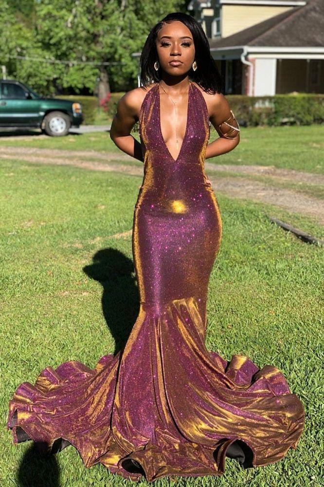 Halter Chic V-Neck Gorgeous Prom Dresses Fit and Flare Sleeveless Chic Evening Gowns