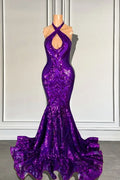 Vestidos de sirena morados con lentejuelas brillantes y escote halter cruzado para baile de graduación