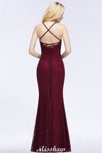 Vestido de noche largo de sirena con cuello halter, encaje color burdeos, ideal para damas de honor.