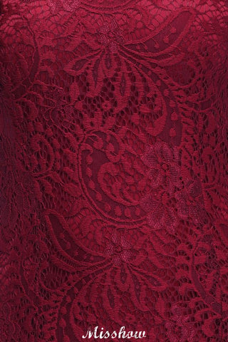 Vestido de noche largo de sirena con cuello halter, encaje color burdeos, ideal para damas de honor.