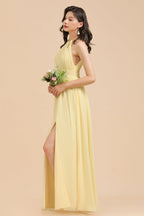 Vestido de dama de honor de gasa color narciso sin mangas con cuello halter y volantes 