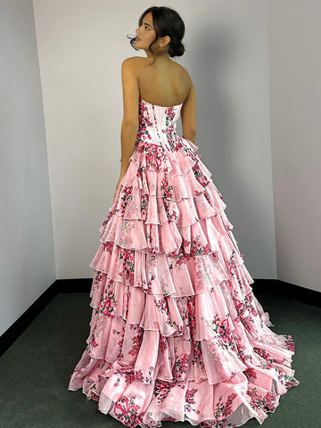 Haruko | Robe de bal bustier en mousseline rose poudré à volants et fente