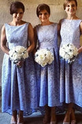 Robe de demoiselle d'honneur bleu ciel clair en dentelle, coupe asymétrique, sans manches, style bateau, référence BD046 