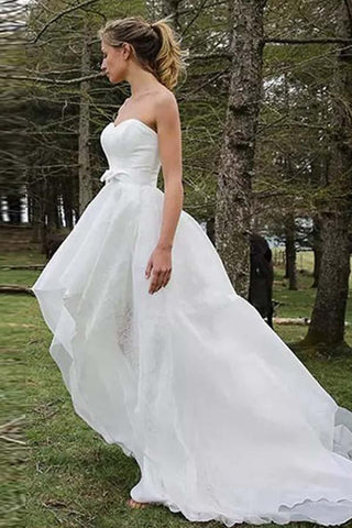 Vestido de novia sin mangas con escote corazón y apliques, corte asimétrico, WD150 