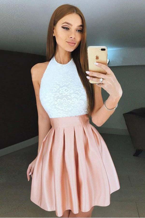 Vestido corto rosa plisado de fiesta con cuello alto, espalda descubierta y corpiño de encaje PD272