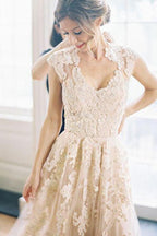 Robe de mariée longue sans manches à col en V de haute qualité avec dentelle WD015