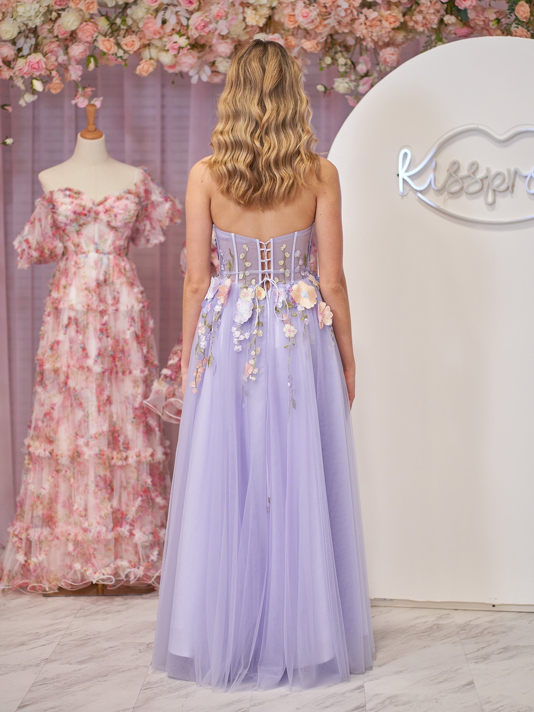 Vestido de fiesta de bienvenida de tul sin tirantes, corte en A, con flores 3D