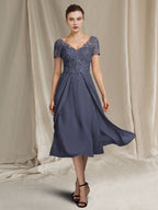 Vestidos de corte princesa/línea A con escote en V y largo midi para la madre de la novia 