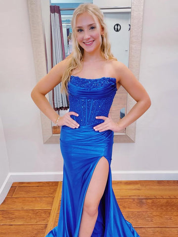 Idra | Vestido de gala sin tirantes con apliques de cuentas verde esmeralda y abertura