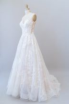 Robe de mariée trapèze en tulle à appliques illusion 