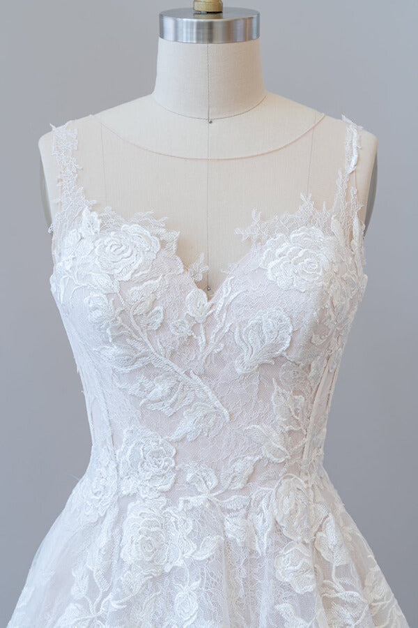 Robe de mariée trapèze en tulle à appliques illusion 