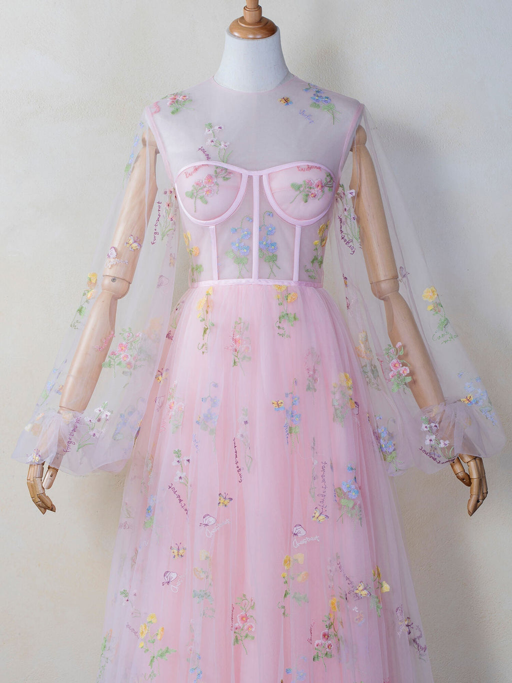 Robe de bal rose en tulle, longue jusqu'au sol, col illusion
