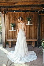 Robe de mariée bohème en dentelle ivoire pour la plage, avec traîne WD533