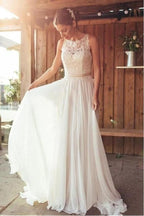 Robe de mariée bohème en dentelle ivoire pour la plage, avec traîne WD533