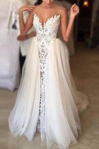 Robe de mariée longue en tulle et dentelle ivoire, coupe trapèze, décolleté cœur