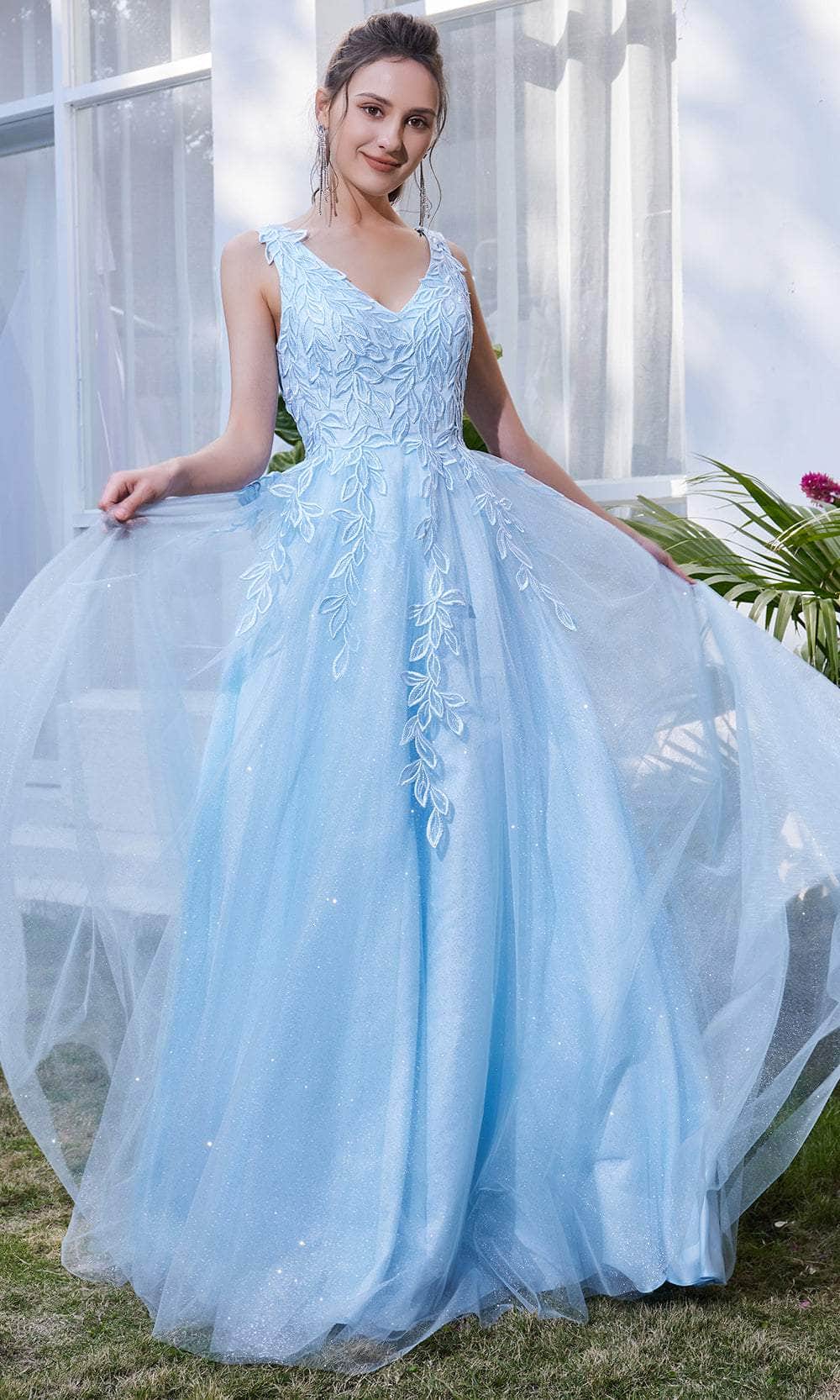 Robe longue trapèze sans manches à col en V
