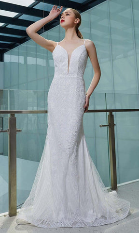 Vestido ajustado con espalda en V y brillos