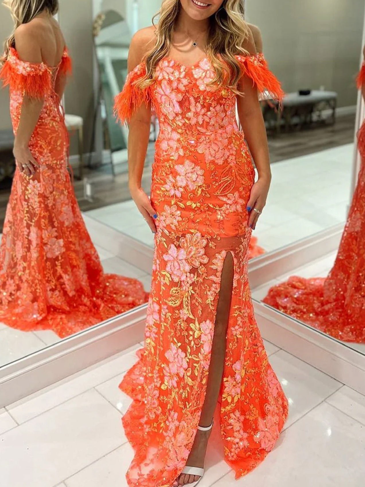 Jalea | Robe de bal longue sirène orange en dentelle avec décolleté cœur et fente