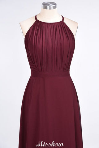 Vestido de dama de honor largo hasta el suelo sin mangas con volantes y tirantes finos.