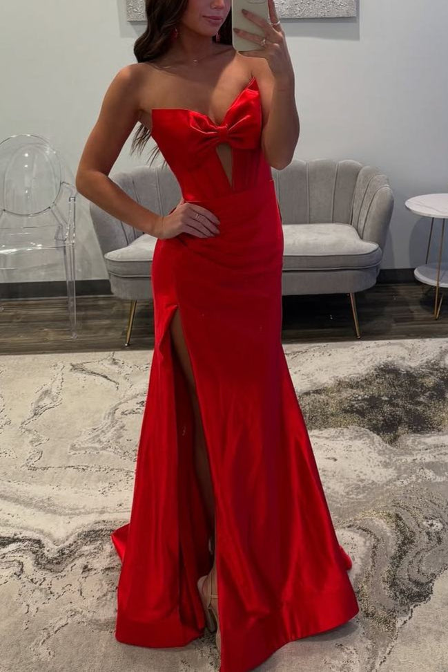 Konrad | Robe de bal longue sirène en satin plissé fendue, col V et nœud papillon