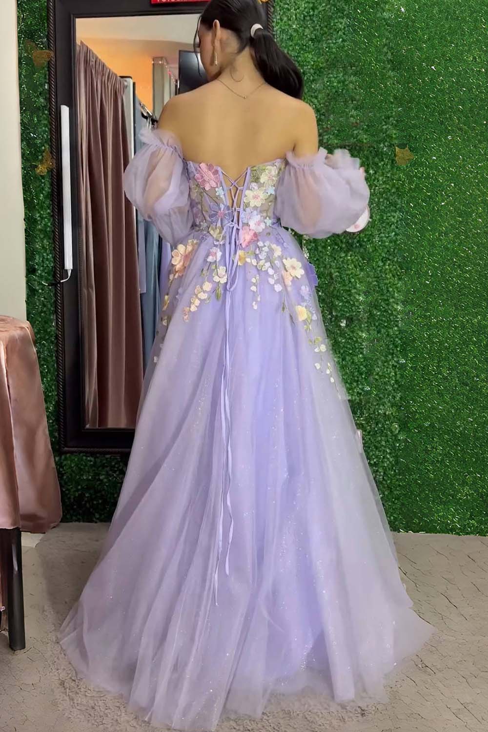 Kylena | Robe de bal bustier en tulle lavande, coupe trapèze, ornée de fleurs 3D