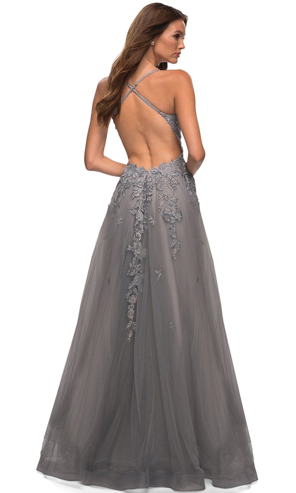 Robe en tulle ornée de dentelle et d'appliqués