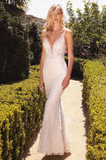 Robe de mariée longue sans manches à applications de dentelle