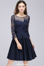 Robe de demoiselle d'honneur courte à manches 3/4 et applications de dentelle, idéale pour une tenue décontractée au quotidien.