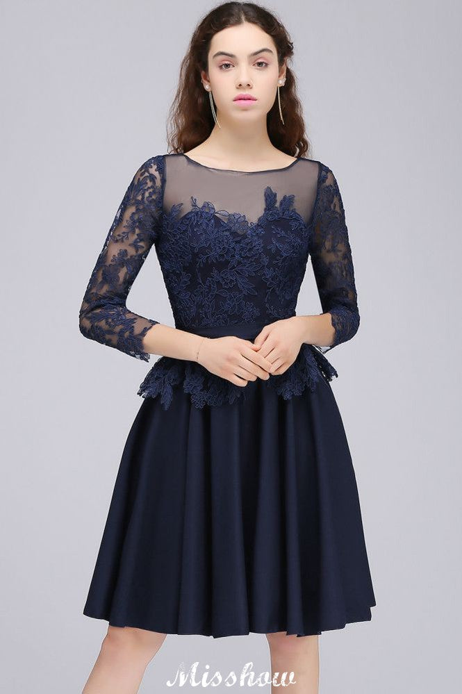 Robe de demoiselle d'honneur courte à manches 3/4 et applications de dentelle, idéale pour une tenue décontractée au quotidien.