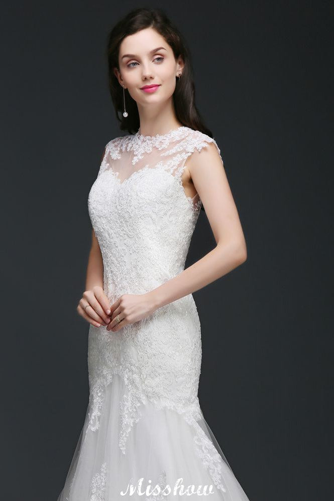 Vestido de novia elegante de sirena con encaje y joyas