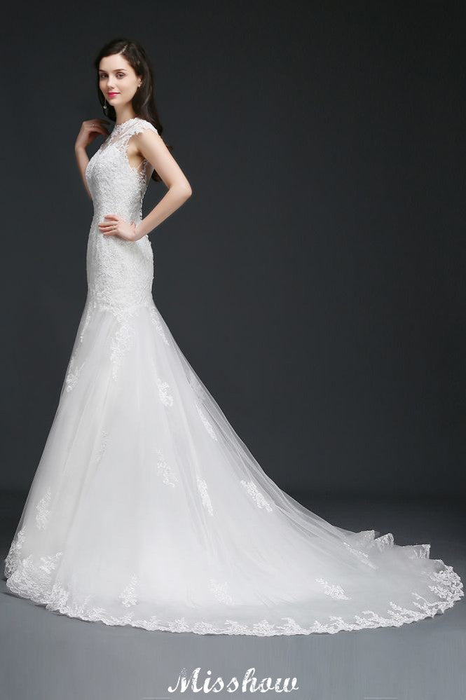 Vestido de novia elegante de sirena con encaje y joyas