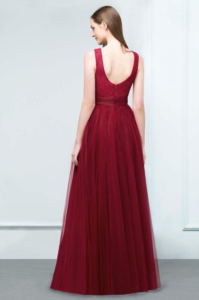 Robe de bal longue sans manches en tulle bordeaux à décolleté rond et haut en dentelle