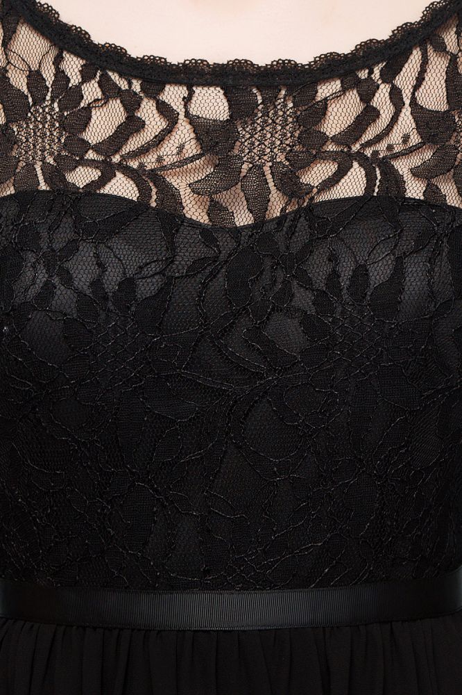 Robes de demoiselle d'honneur courtes en mousseline de soie à décolleté arrondi et haut en dentelle