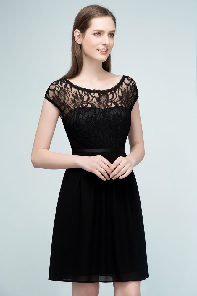 Robes de demoiselle d'honneur courtes en mousseline de soie à décolleté arrondi et haut en dentelle