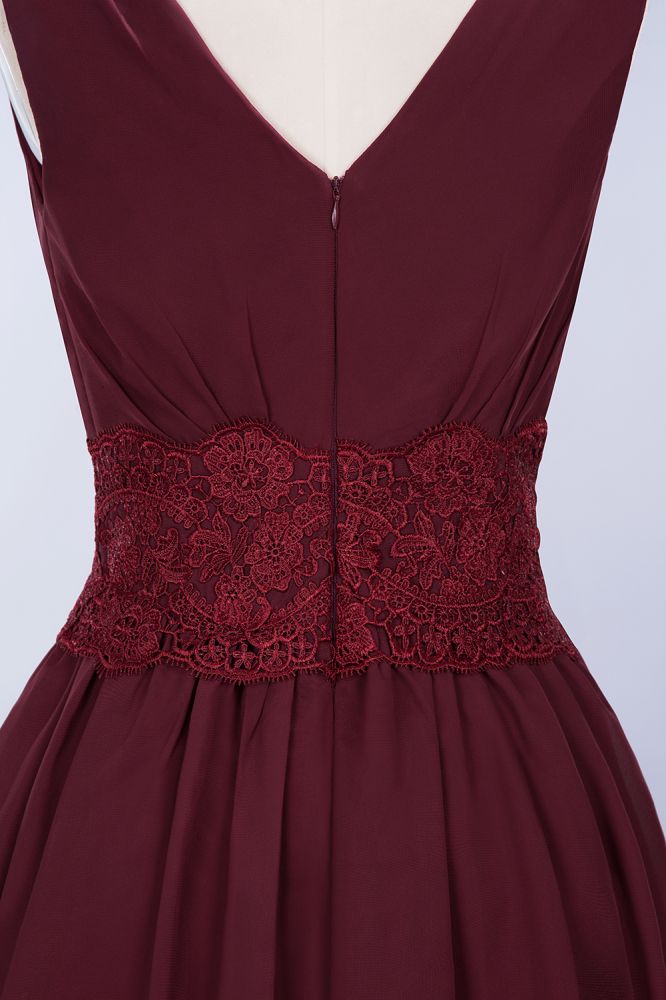 Robe de demoiselle d'honneur mini sans manches à col en V en dentelle, coupe trapèze, en mousseline, pour le bal de fin d'année