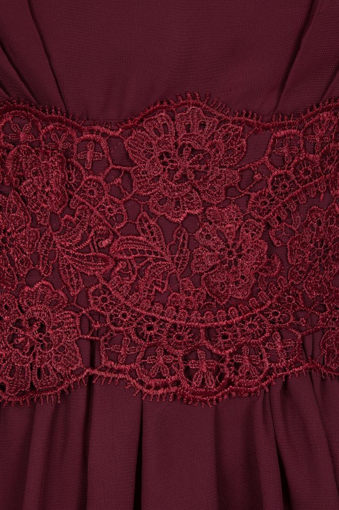Robe de demoiselle d'honneur mini sans manches à col en V en dentelle, coupe trapèze, en mousseline, pour le bal de fin d'année