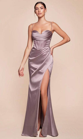 Robe longue en satin