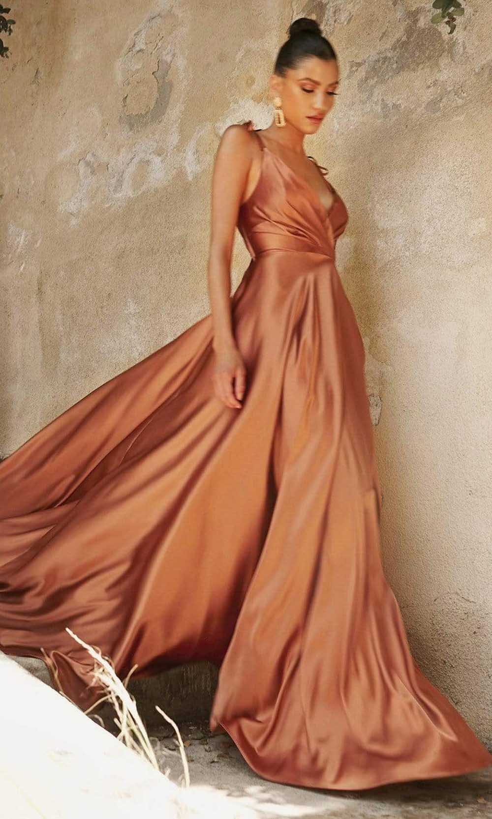 Robe trapèze fluide en satin