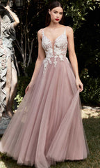 Robe longue à décolleté plongeant en V