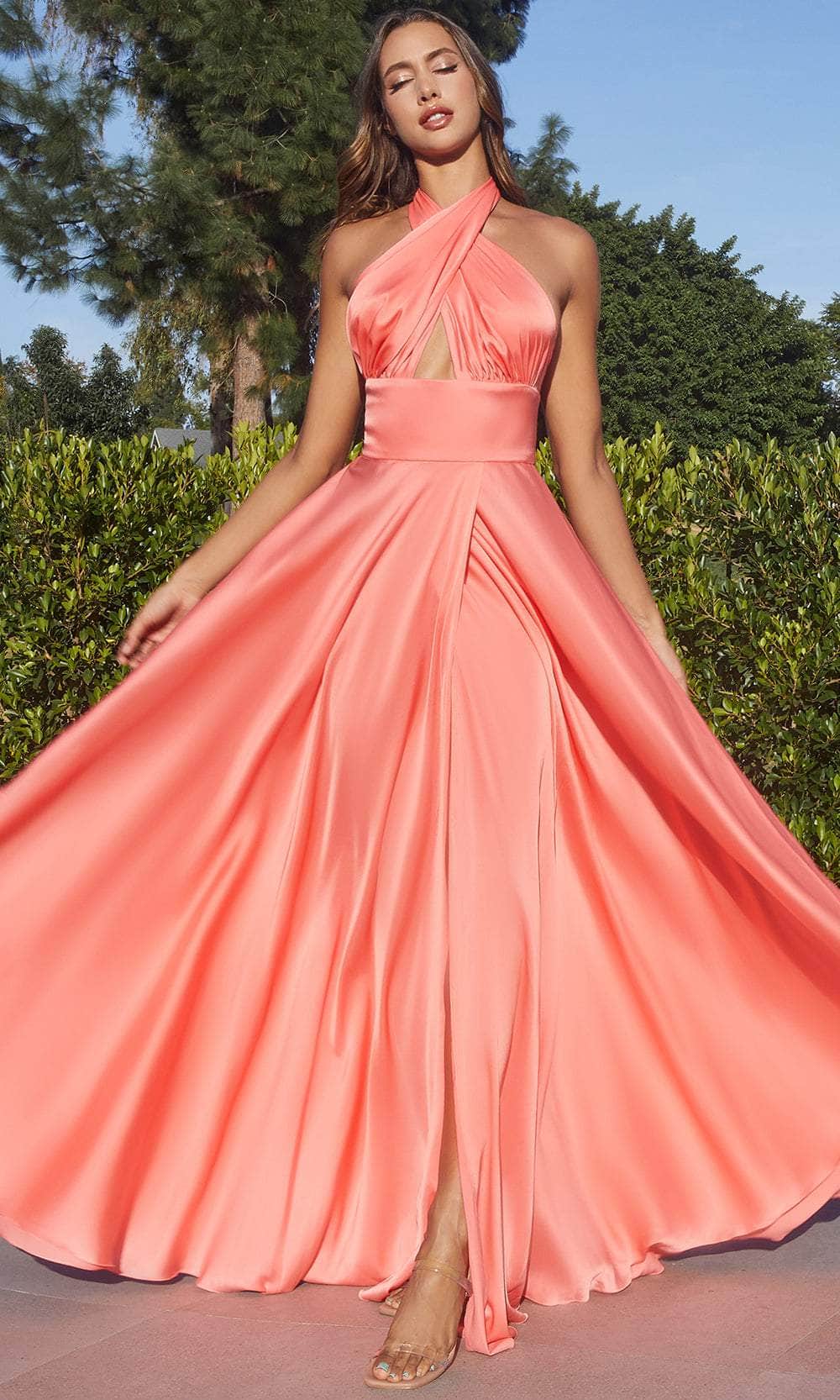 Robe de bal trapèze à bretelles convertibles