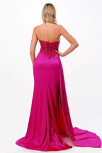 Robe de soirée ajustée en satin