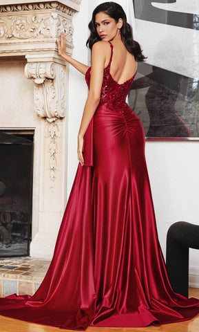 Robe de bal longue en satin brodé