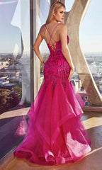Robe de bal à paillettes et col en V