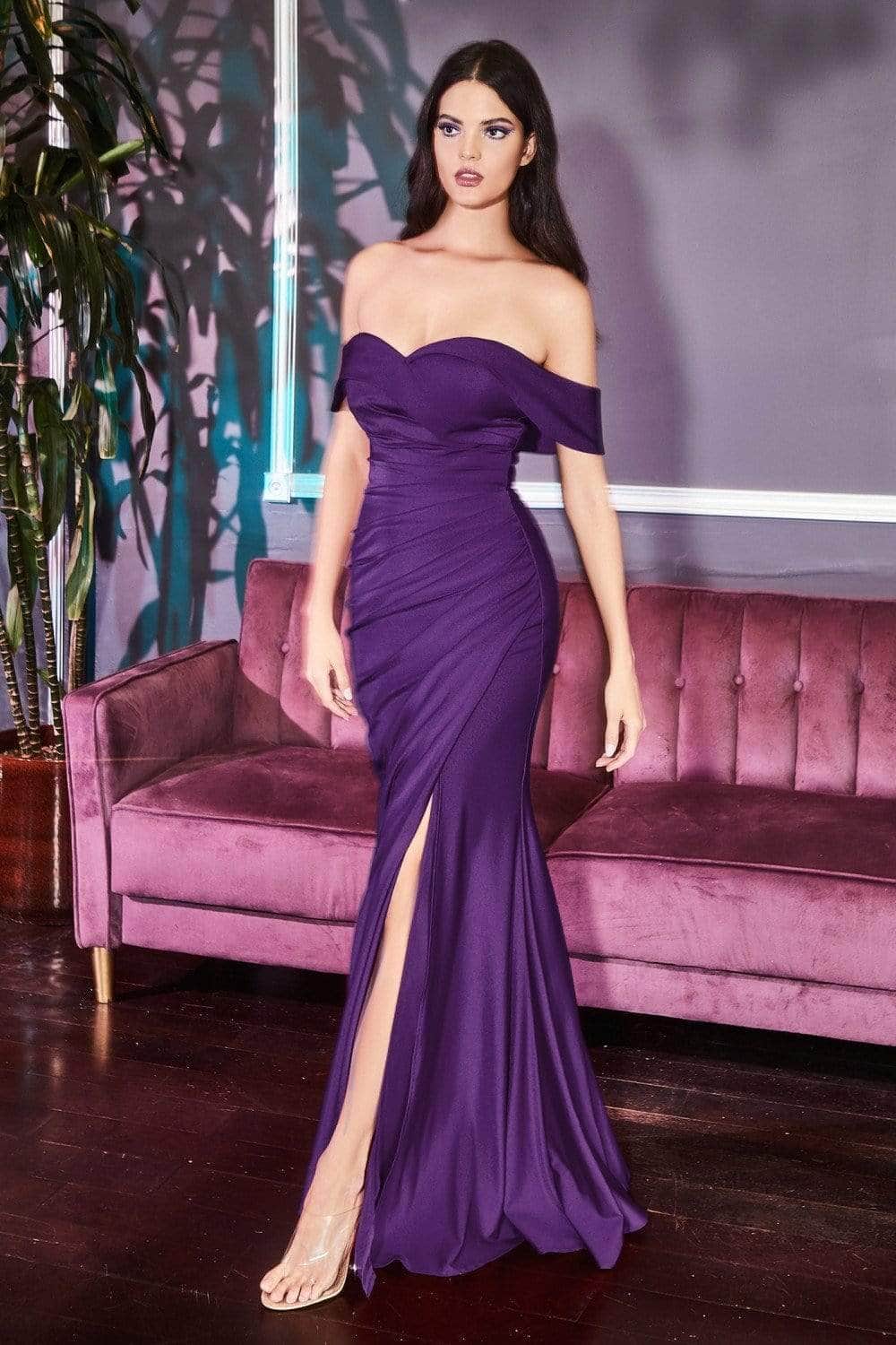 Robe longue cintrée en jersey à épaules dénudées