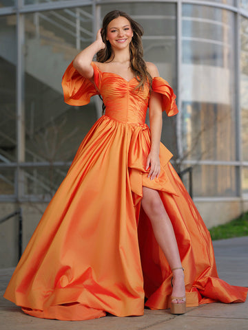 Lael | Robe de bal orange plissée coupe trapèze avec décolleté cœur et nœud