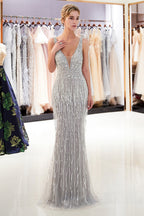 Dernière robe de soirée longue sirène en tulle à franges et perles, col en V