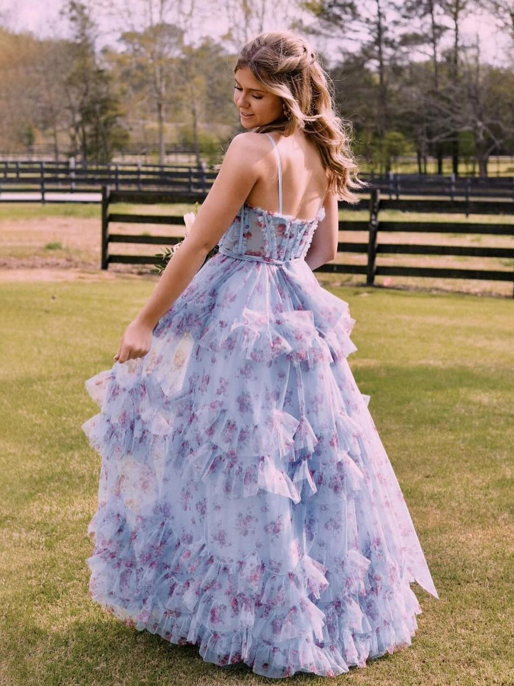 Leslie | Vestidos largos de fiesta de corte A, corte azul floral, corsé y volantes de tul